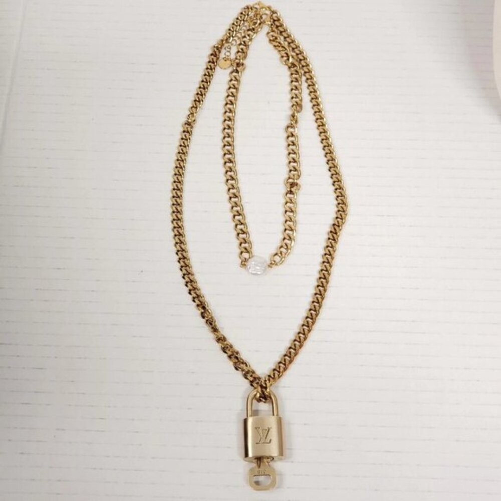 Stainless Steel Gold-Plated Necklace with Authentic Louis Vuitton Padlock - Picture 12 of 13